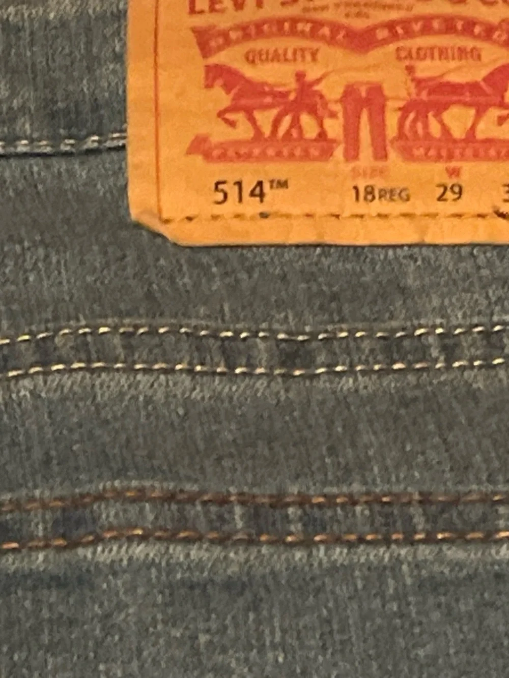 Levi's Slim Straight Jeans in Faded Green